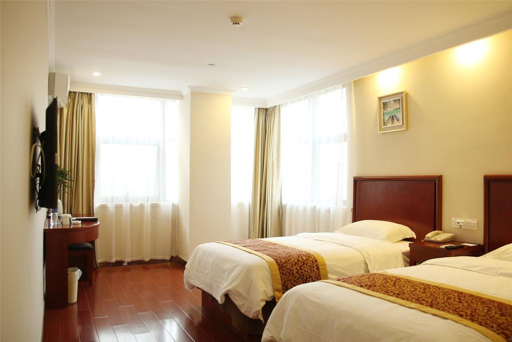 Greentree Inn Zhejiang Jiaxing West Zhongshan Road Vintage Car Building Express Hotel Экстерьер фото